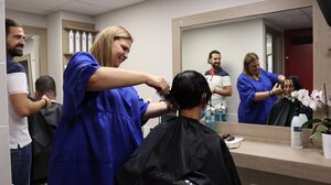 Κοινωνικό Κομμωτήριο στον Δήμο Κισσάμου