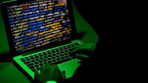 Δίκη για Predator: Στις 19 Μαΐου θα συνεχιστεί η δίκη των τεσσάρων κατηγορουμένων για υποκλοπές