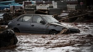 Δίκη για τη Μάνδρα: Ενοχή για την πρώην δήμαρχο και δύο στελέχη υπηρεσιών για πρόκληση πλημμύρας