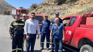 Στις πυρόπληκτες περιοχές του Ρεθύμνου ο Κωνσταντίνος Κεφαλογιάννης 