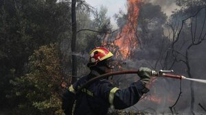 Στις 18:00 έκτακτη ενημέρωση λόγω πυρκαγιών