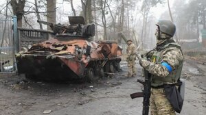 Απάνθρωπο: Βίντεο φέρεται να δείχνει Ρώσο στρατιώτη να ευνουχίζει Ουκρανό αιχμάλωτο