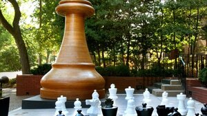 Διεκδικούν ρεκόρ Γκίνες για το μεγαλύτερο πιόνι στον κόσμο