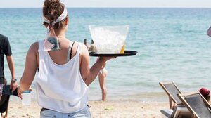 Δεκαπενταύγουστος με σαρωτικούς ελέγχους – Καύσιμα, κυλικεία και ξαπλώστρες στο στόχαστρο