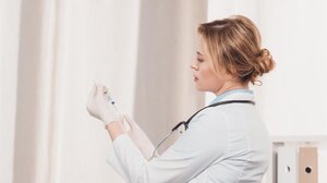 Ποια είναι τα εγκεκριμένα εμβόλια κορωνοϊού και πώς επιδρούν