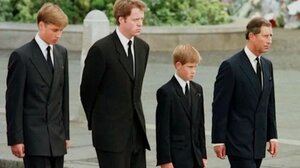 Ουίλιαμ & Χάρι: 25 χρόνια πριν, πίσω από το φέρετρο της Νταϊάνα, τώρα της βασίλισσας