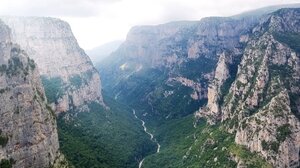 Ιωάννινα: Επιχείρηση στη χαράδρα του Βίκου για τη διάσωση ενός ζευγαριού Ισραηλινών