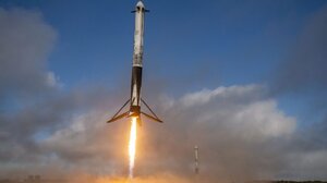 Falcon Heavy: Η SpaceX εκτόξευσε με επιτυχία τον πιο ισχυρό πύραυλο στον κόσμο