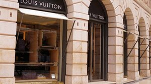 Η Louis Vuitton σχεδιάζει να ανοίξει το πρώτο της ξενοδοχείο στο Παρίσι