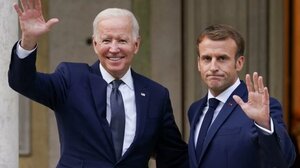 Οικονομία και Ουκρανικό στην ατζέντα της συνάντησης Μπάιντεν και Μακρόν