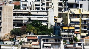 Φθηνά ακίνητα με μικρό δάνειο αγοράζουν οι Έλληνες