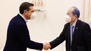 Με τον Κινέζο πρέσβη ο Αλέξης Τσίπρας