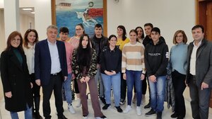 Στην Περιφέρεια Κρήτης το Γενικό Λύκειο Αγίας Βαρβάρας