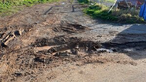 Τελείωσαν τα έργα, αλλά έμειναν τα ... χαντάκια