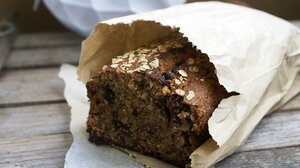 Σοκολατένιο banana bread: Eύκολη συνταγή για ένα πεντανόστιμο σνακ