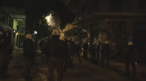 Επεισόδια στα Εξάρχεια μετά την πορεία για τον Γρηγορόπουλο