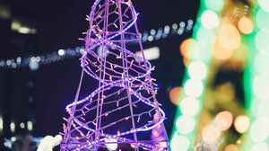 Χωρίς χριστουγεννιάτικο στολισμό περιοχές στο κέντρο της πόλης