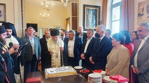 Ο Αρναουτάκης και η αγαπημένη συνήθεια των Χανίων