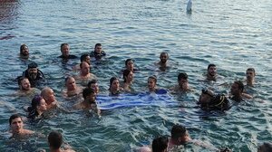 "Ανοιξιάτικος" ο Αγιασμός των Υδάτων στο Ηράκλειο - Βίντεο και φωτογραφίες