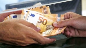 «Μπόνους» 300 ευρώ σε 5.757 επιπλέον μη επιδοτούμενους μακροχρόνια ανέργους