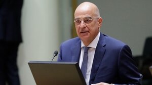 Δένδιας: Ανάγκη τεράστιας βοήθειας και στήριξης σε Τουρκία-Συρία