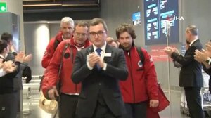 Κωνσταντινούπολη: Χειροκροτήματα και συγκίνηση στην αναχώρηση της Ελληνικής Ομάδας Διάσωσης