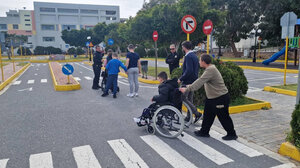 Παιδιά του Ειδικού Δημοτικού Αγ. Νικολάου στο Πάρκο Κυκλοφοριακής Αγωγής