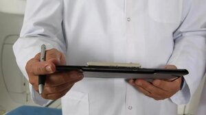 Αθωώθηκε από το Εφετείο μαιευτήρας - Κατηγορούνταν για τον θάνατο νεογνού