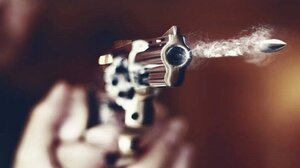 Από το γλέντι στο νοσοκομείο με τραύμα από όπλο!