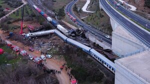 Τέμπη: Προθεσμία να απολογηθεί την Παρασκευή 24 Μαρτίου πήρε ο ένας σταθμάρχης