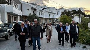 Κλιμάκιο του ΠΑΣΟΚ στα χωριά των πυροπαθών του δήμου Αγίου Βασιλείου