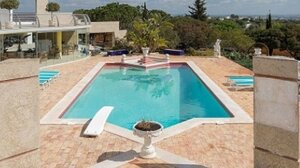 Εάν δεν βρουν την άκρη με τις...βίλες τους να τις βγάλουν και να τις μετρήσουν!