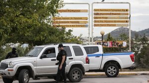 Έφοδος της ΕΛΑΣ στην Πανεπιστημιούπολη Ζωγράφου – Πέντε συλλήψεις ανηλίκων για ναρκωτικά