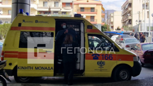 Επεσε από καρότσα φορτηγού και τραυματίστηκε στο κρανίο