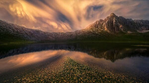 Ο Πάνος Λασκαράκης στους νικητές του φωτογραφικού διαγωνισμού «Click στη φύση»