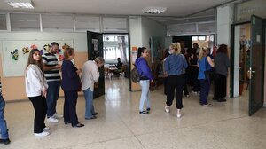 Δημοσκόπηση Marc: Στο 21,5% η διαφορά ΝΔ από ΣΥΡΙΖΑ