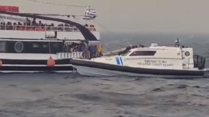 Φωτιά στη Ρόδο: Συγκλονίζει το βίντεο από τη δραματική επιχείρηση απεγκλωβισμού 3.700 ατόμων 