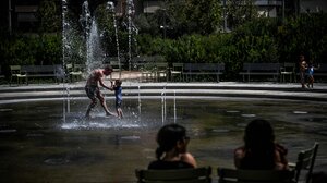 "Καμίνι" η Ελλάδα την Δευτέρα - Έως 40 βαθμούς στην Κρήτη 