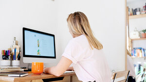 Oι εργοδότες θέλουν το τέλος της τηλεργασίας – Οι εργαζόμενοι;