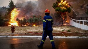  Διευρύνεται η συνδρομή των Ενόπλων Δυνάμεων στις προσπάθειες κατάσβεσης των πυρκαγιών 