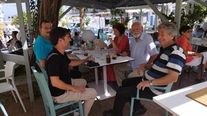 Περιοδεία της "Λαϊκής Συσπείρωσης" στην Κίσαμο, με επικεφαλής τον υποψήφιο περιφερειάρχη Κρήτης Αλέκο Μαρινάκη