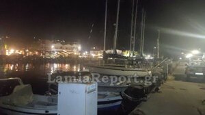 Έπεσε με το αναπηρικό καροτσάκι στη θάλασσα - Παρ' ολίγο νέα τραγωδία