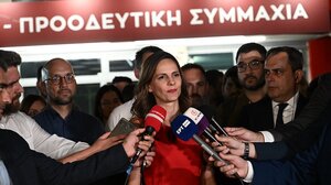 Αχτσιόγλου: «Η επόμενη Κυριακή θα είναι καθοριστική. Θα καθορίσει αν τους αγώνες θα τους δώσουμε με πολιτικούς όρους ή όχι»