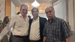 Ξεχωριστή παρουσία στα εγκαίνια του εκλογικού κέντρου του Αλ. Καλοκαιρινού