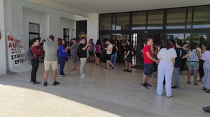 «Μας πληρώνουν με υποτροφίες και… μας τις ζητάνε πίσω»! Δείτε βίντεο