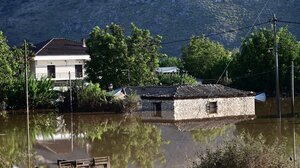 Ένωση Τραπεζών: Προσοχή σε κλήσεις με δήθεν αποζημιώσεις για τις πλημμύρες