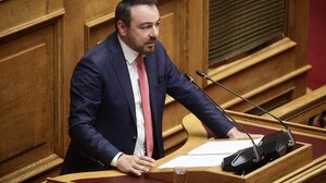 Φραγκίσκος Παρασύρης: Πράσινη συνδρομή κατ' οίκον για τους σεισμόπληκτους