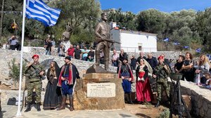 Αποκαλυπτήρια του Ανδριάντα του Οπλαρχηγού Μιχαήλ Μελαδάκη