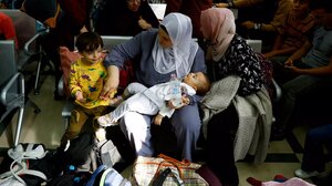 Γάζα: Οι ελληνικές θέσεις στη διάσκεψη στο Παρίσι για ανθρωπιστική βοήθεια