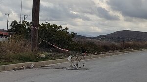 Έβγαλαν τον κώνο, έβαλαν ... δεντράκι. Για αποκατάσταση, ούτε λόγος!